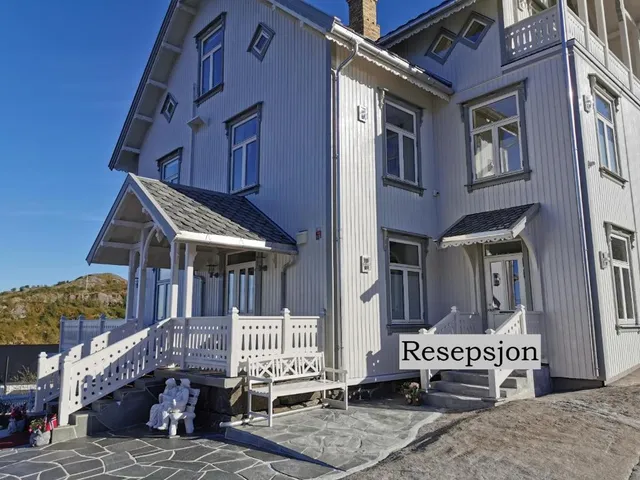 Sakrisøy Gjestegård