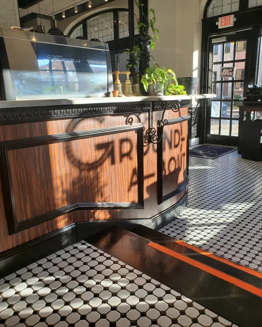 The Ground-A-Bout Marquette