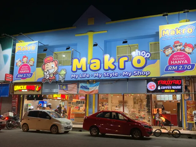 Makro shop semporna