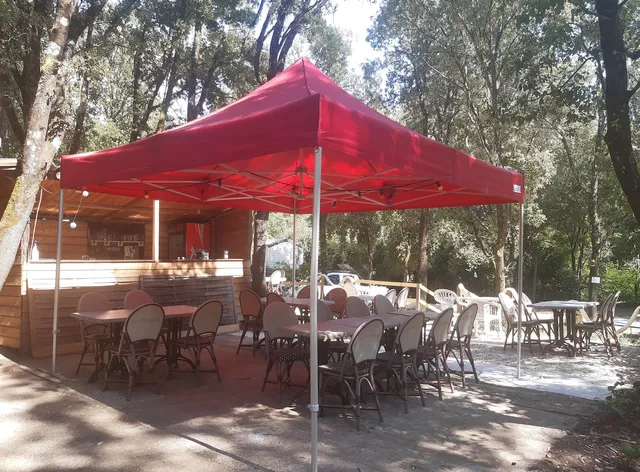 Camping Les Eaux Vives