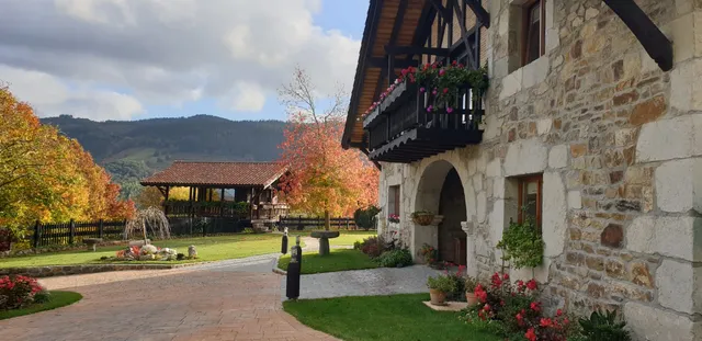 Las Casas de Ea Astei · Apartamentos turísticos en plena naturaleza