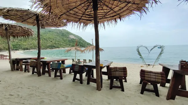 Restaurant, Bottle Beach 1