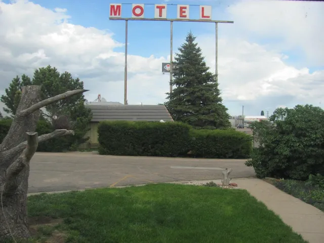 Little England Motel & RV Park