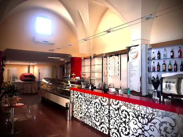 Moniè La Pizzeria di Giaffreda Simone e Latino Giovanni