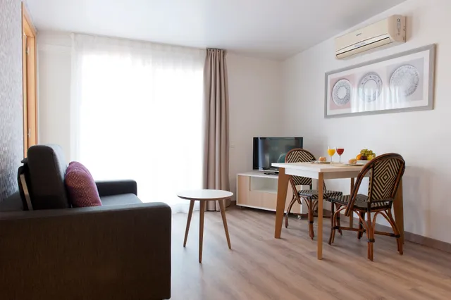 MH Apartments S. Familia