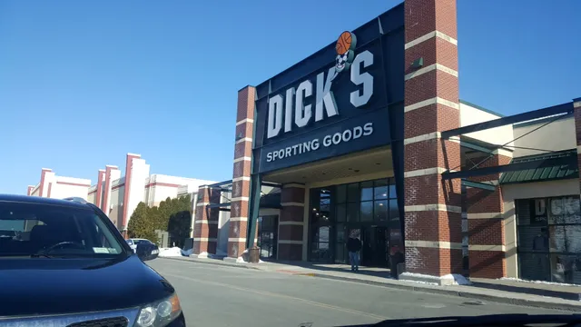 DICK'S Sporting Goods