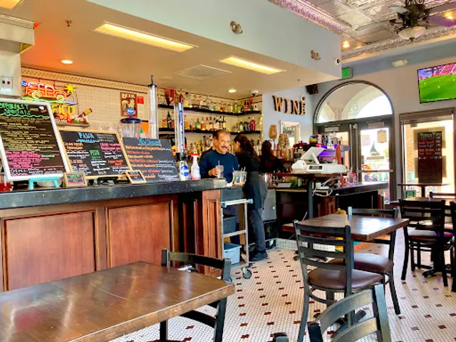 The Waterfront Grill & Cafe