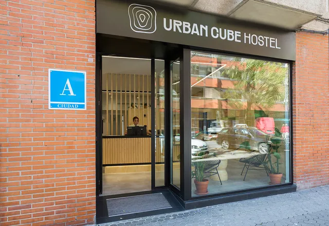 Urban Cube Hostel Sevilla