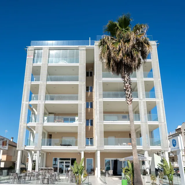 Hotel Petite Fleur - Alba Adriatica -Abruzzo