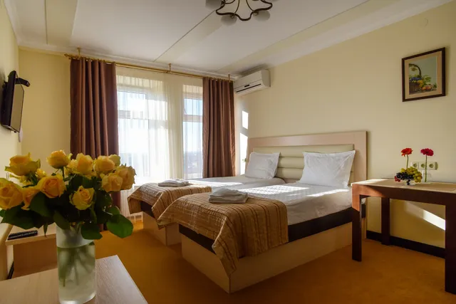 7 Sky on Shchorsa Street