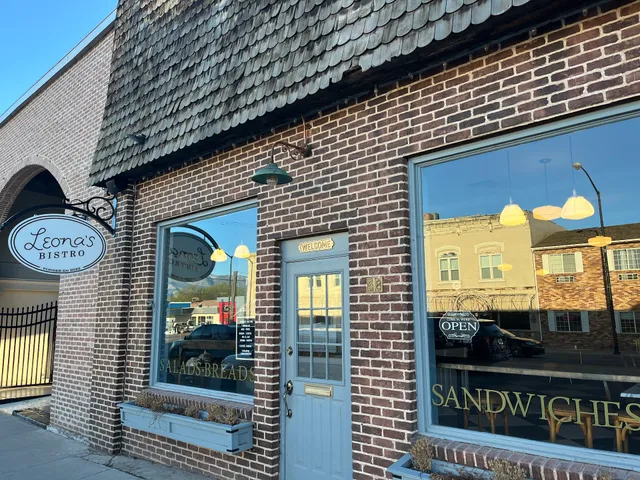 Leona's Bistro