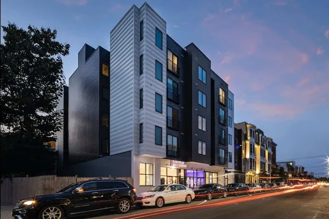 StayCozy at The Frankford