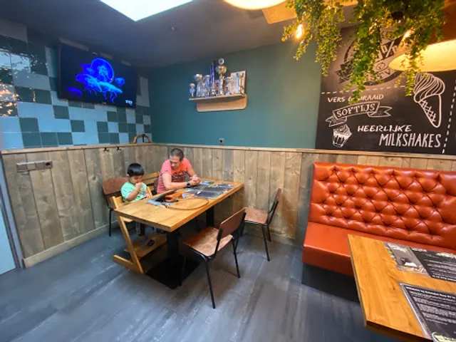 Eetwinkel kom d'r in