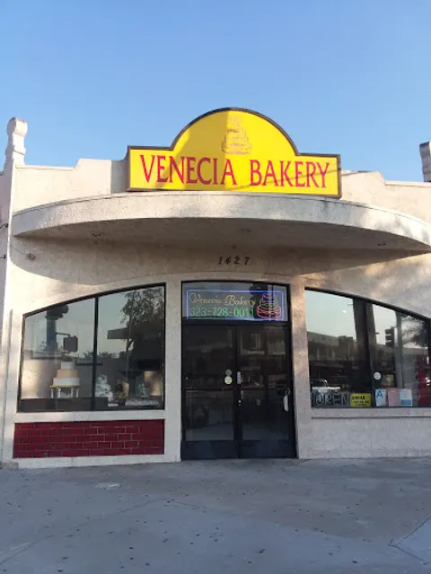 Venecia Bakery