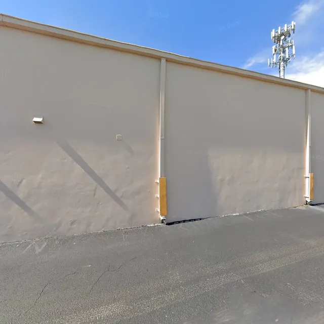 Eddies Bar & Grill Largo