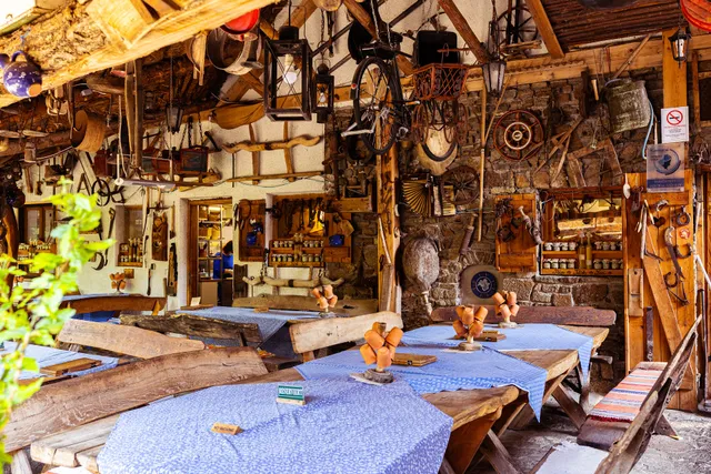 Régi Idők Udvara Skanzen és Étterem