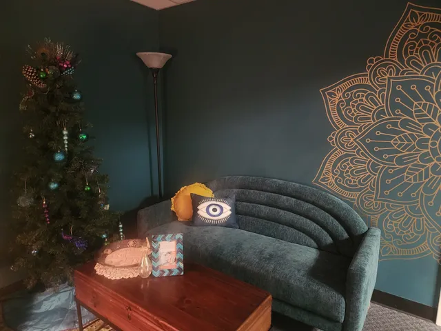 Bee Well with Janelle