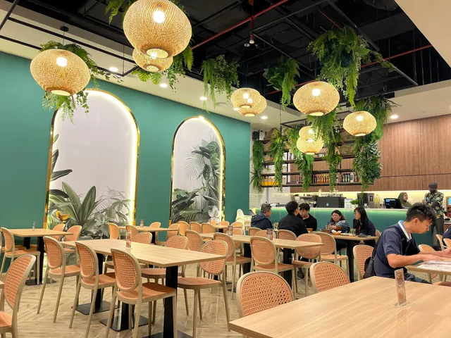 Rimba Resto (First World Plaza)