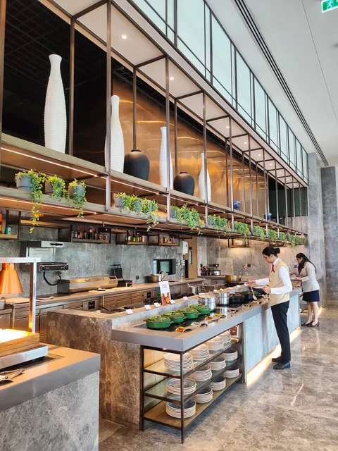 Hill View Cafe - Marriott Executive Apartments