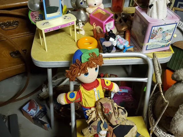 Alida's Antique & Gift Shop