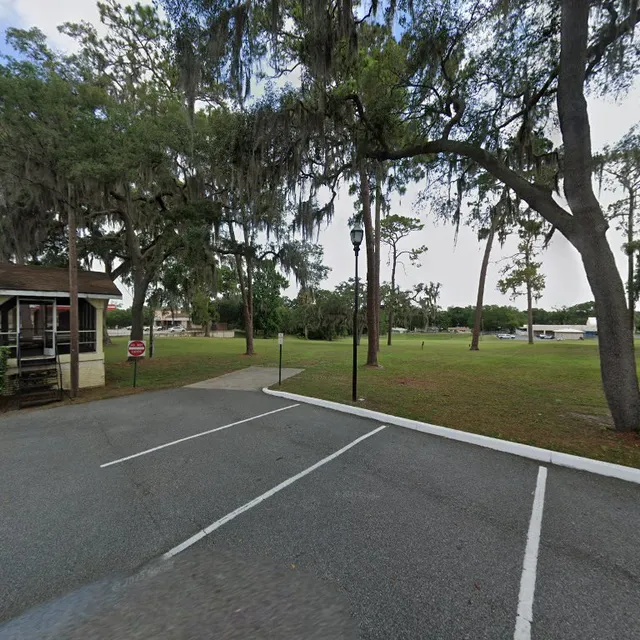 Belleview City Hall Park