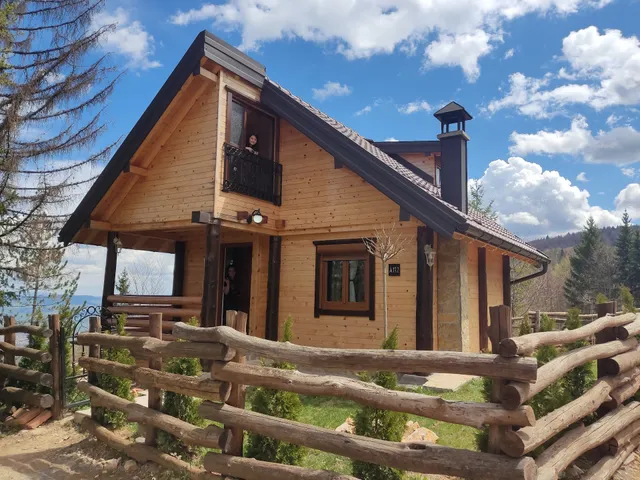 PLANINSKA KUĆA MESEČEV PUT