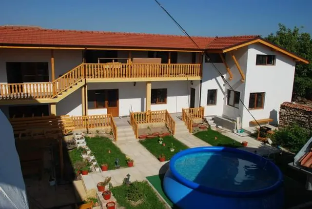 Guest House Nash Dom