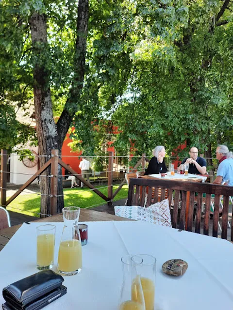 Gastwirtschaft NEUNLÄUF