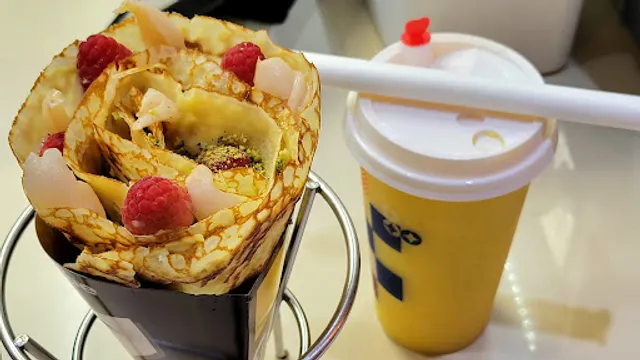 T-swirl Crepe - Great Neck