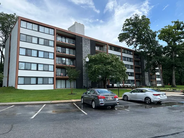 Flora Park Apartment Homes