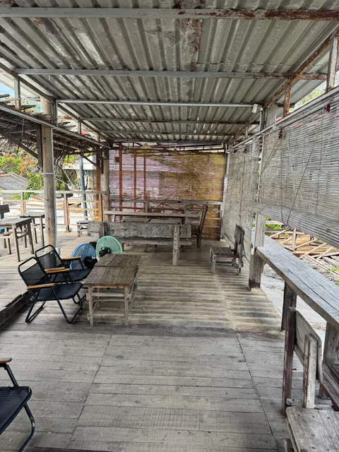 Duong Chan Troi Cafe