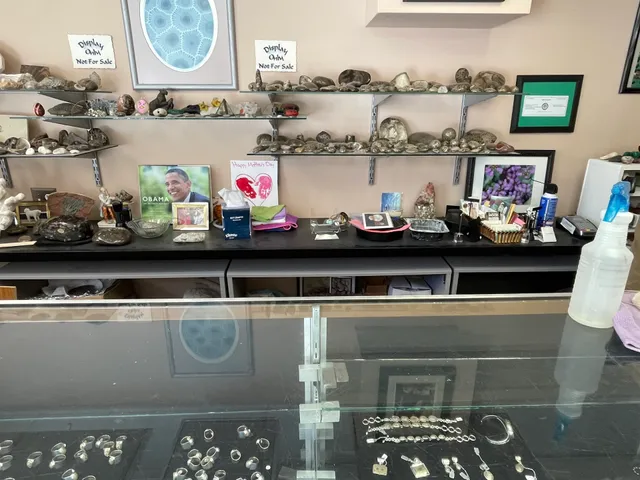 Bailey's Place Petoskey Stones & Stuff