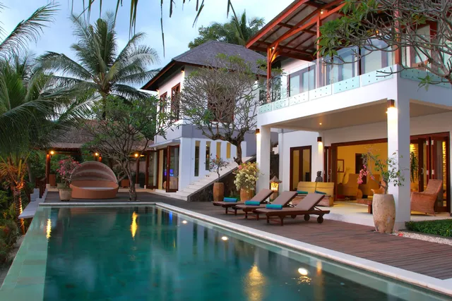 Villa Matahari Terbenam