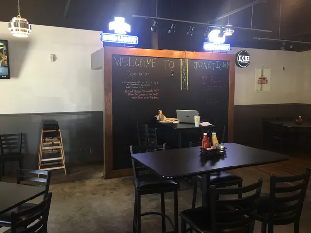 Grand Junction Bar & Grill