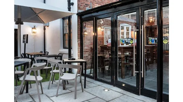 The Linford Arms - JD Wetherspoon