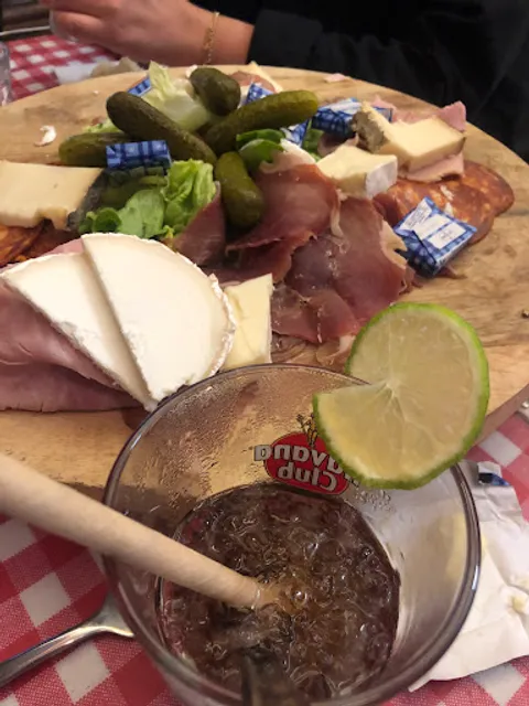 L'Entracte (Bouillon)