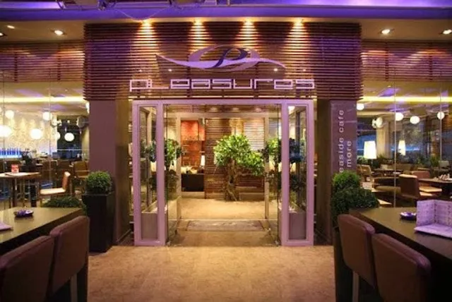 PLEASURES seaside cafe + more