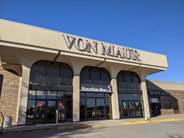 Von Maur