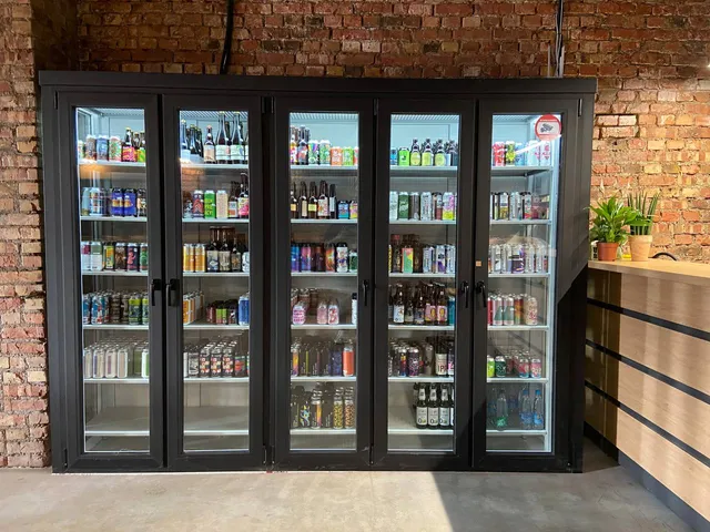 SPIN Bar by Carousel