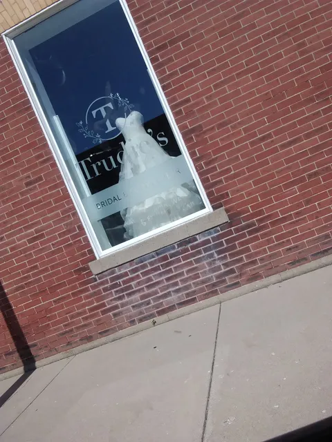 Trudie's Bridal And Formal Wear