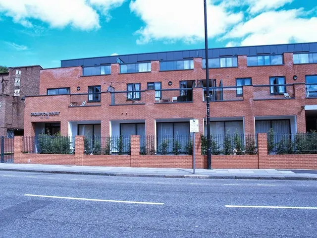 Crompton Court Serviced Apartments