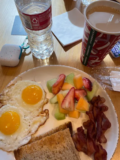 The Bistro - Eat. Drink. Connect.®