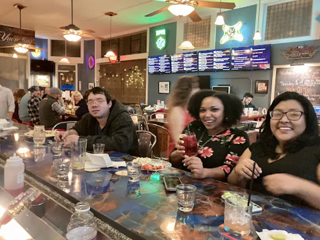 Side Street Pour House and Grill