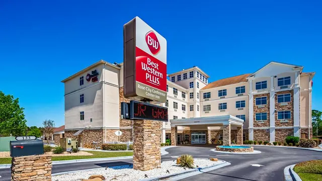 Best Western Plus Rose City Conference Center Inn