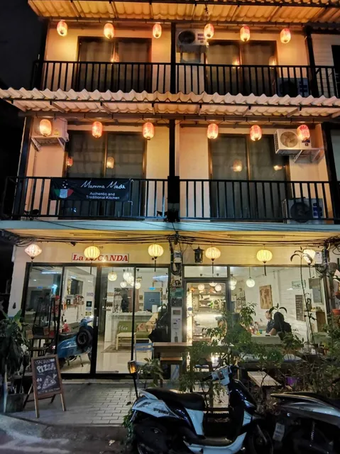 La Locanda Bangkok Rooms&Food