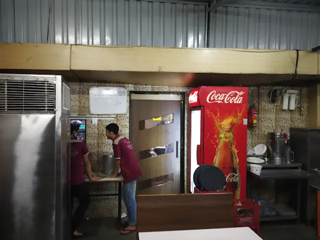 Mu. Po. Malvan Chinese Room