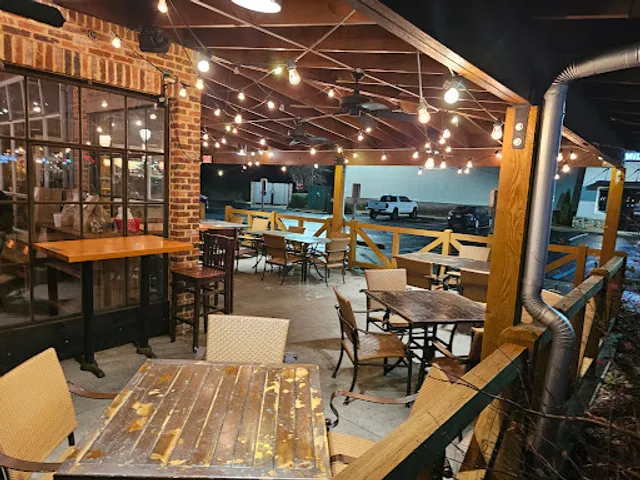 Jim 'N Nick's Bar-B-Q