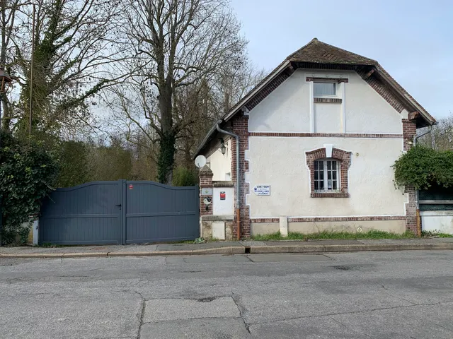 Gîte yinloft design Piscine