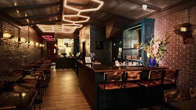 Carbon Charcoal Grill & Bar