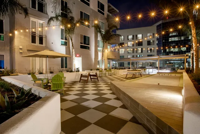 The Royce Apartments